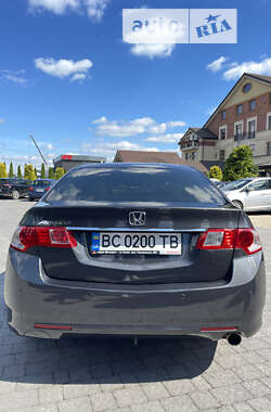 Седан Honda Accord 2012 в Львові