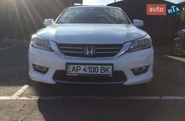 Седан Honda Accord 2013 в 