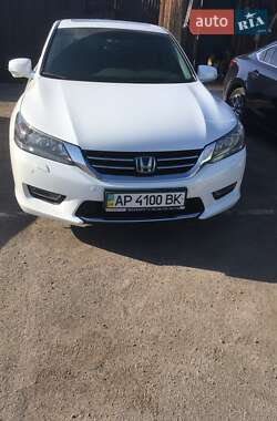 Седан Honda Accord 2013 в 