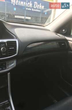 Седан Honda Accord 2013 в 