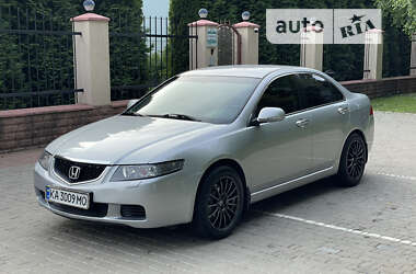 Седан Honda Accord 2004 в Киеве