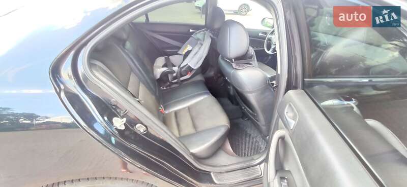 Седан Honda Accord 2006 в Старій Синяві