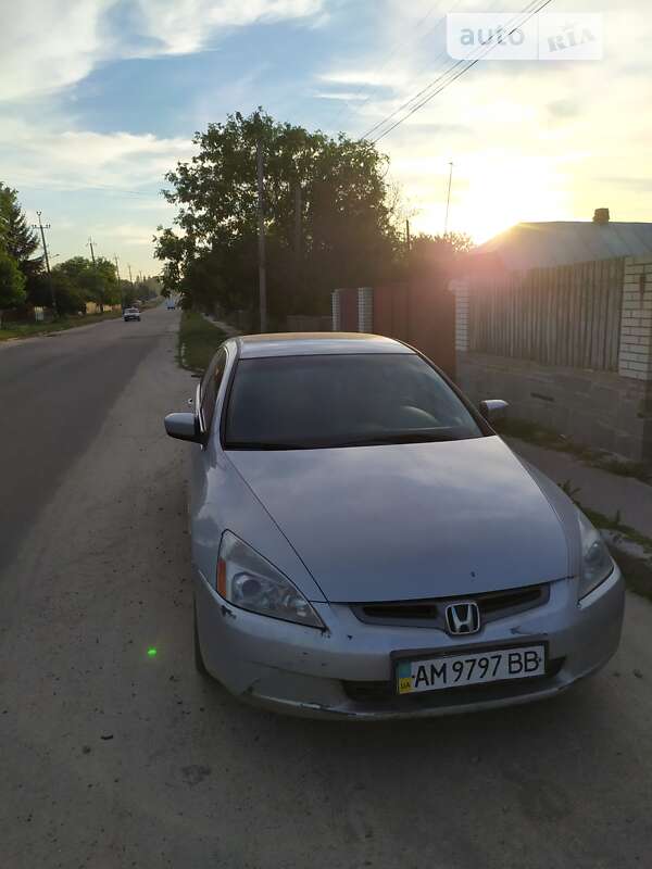 Седан Honda Accord 2004 в Коростишеві