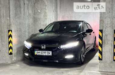 Седан Honda Accord 2019 в Києві