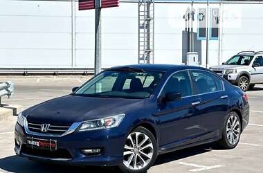 Седан Honda Accord 2014 в Києві