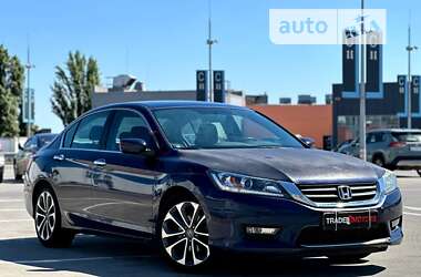 Седан Honda Accord 2014 в Києві