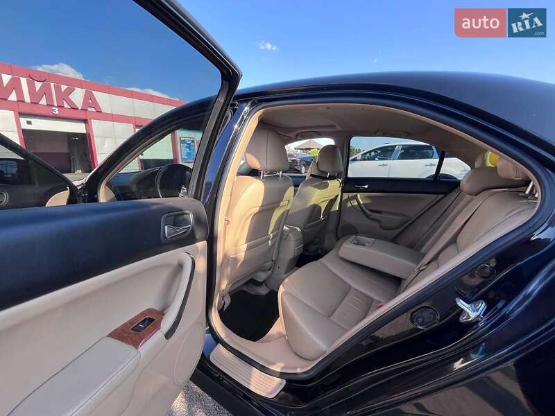 Седан Honda Accord 2006 в Южноукраинске