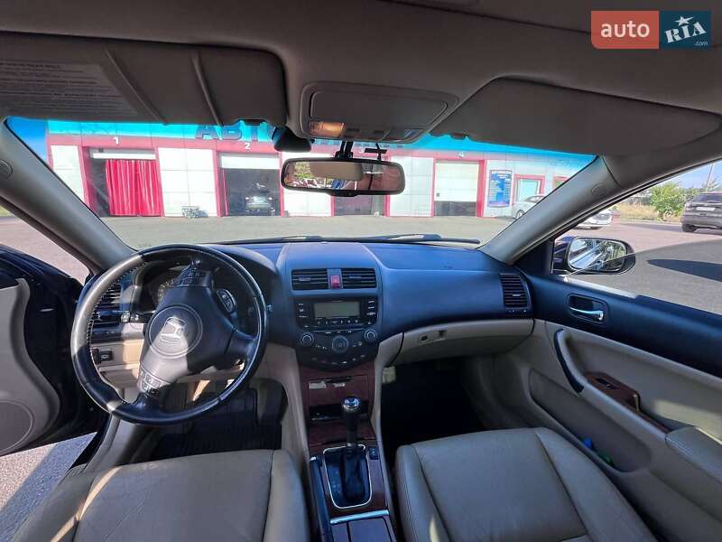 Седан Honda Accord 2006 в Южноукраинске