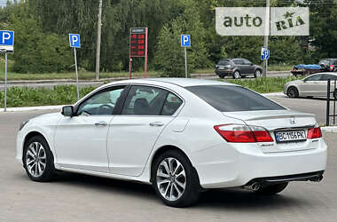 Седан Honda Accord 2014 в Ровно