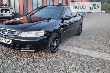 Седан Honda Accord 2001 в Тячеві