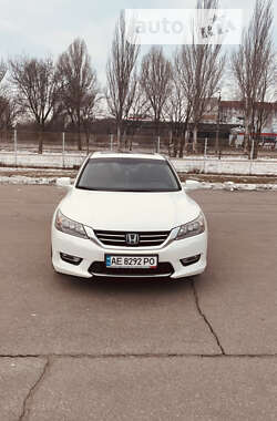 Седан Honda Accord 2013 в Днепре