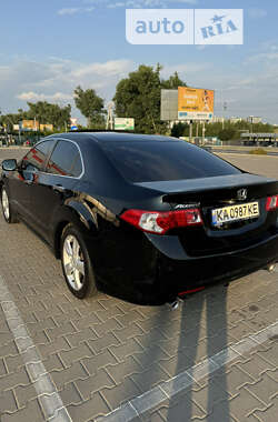 Седан Honda Accord 2010 в Києві