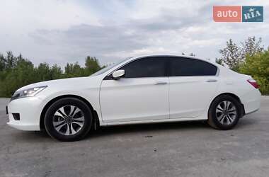 Седан Honda Accord 2013 в Кременці