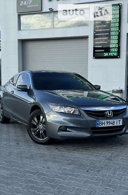Купе Honda Accord 2012 в 