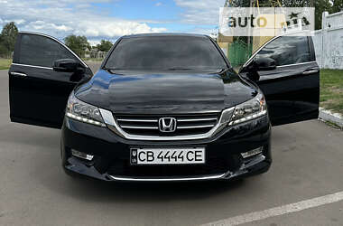 Седан Honda Accord 2013 в Киеве