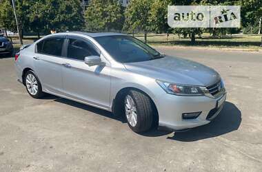 Седан Honda Accord 2014 в Києві