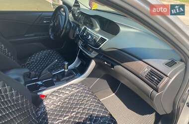 Седан Honda Accord 2014 в Киеве