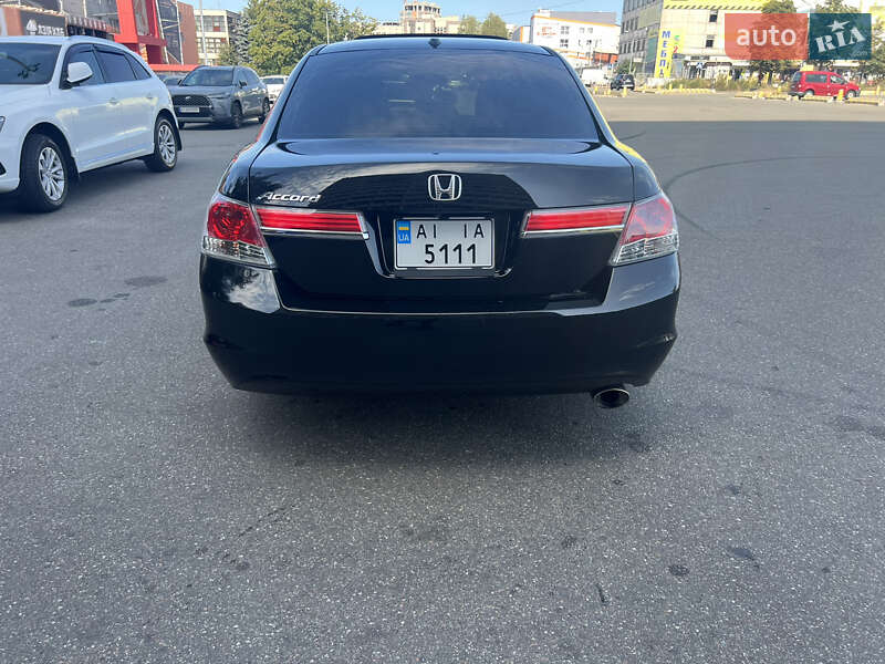 Седан Honda Accord 2011 в Киеве