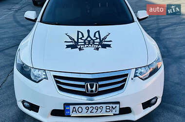 Седан Honda Accord 2011 в Киеве