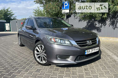 Седан Honda Accord 2015 в Днепре