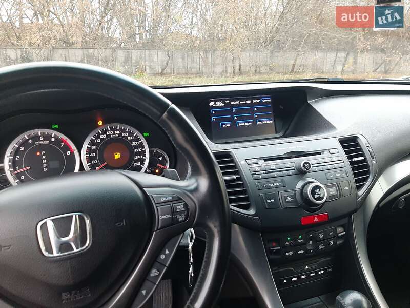 Седан Honda Accord 2012 в Лубнах