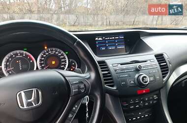 Седан Honda Accord 2012 в 