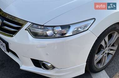 Седан Honda Accord 2011 в Львове