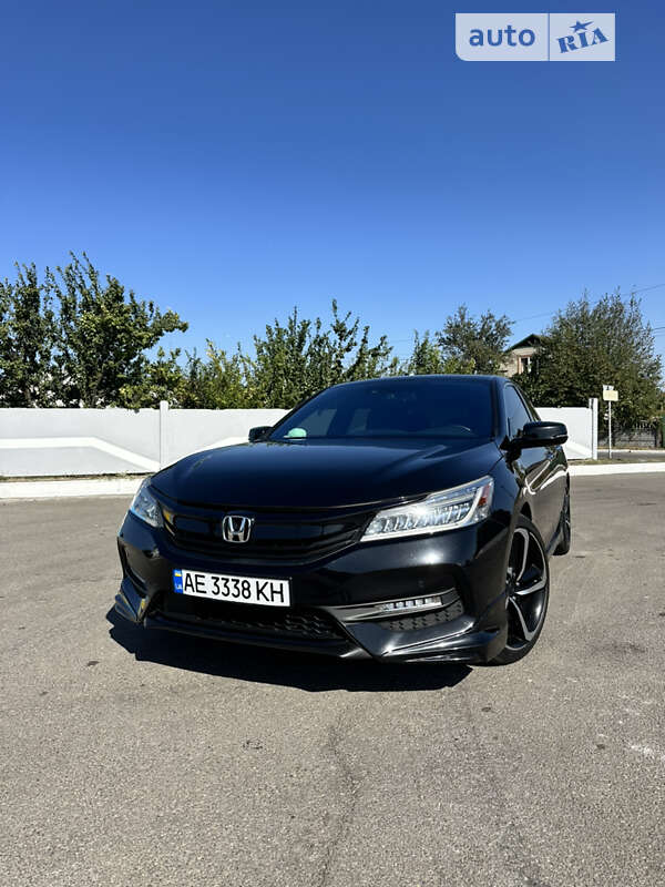 Седан Honda Accord 2016 в Тернівці