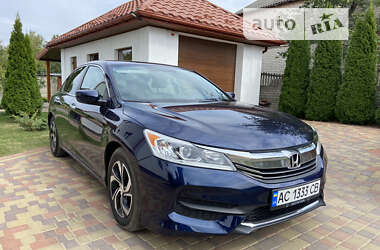 Седан Honda Accord 2015 в Луцьку