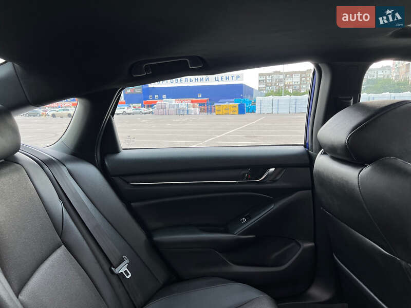 Седан Honda Accord 2020 в Киеве