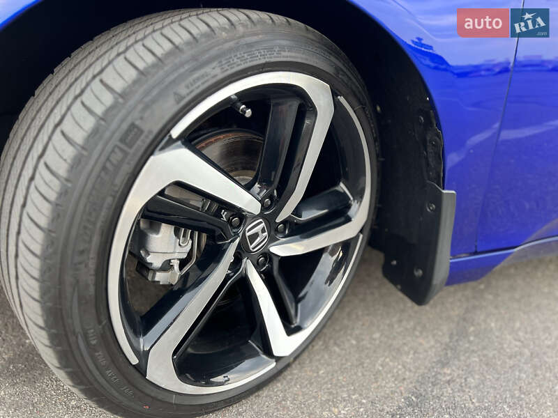 Седан Honda Accord 2020 в Киеве