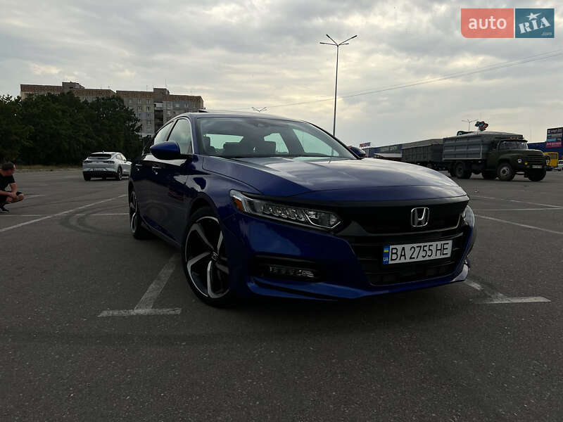 Седан Honda Accord 2020 в Киеве