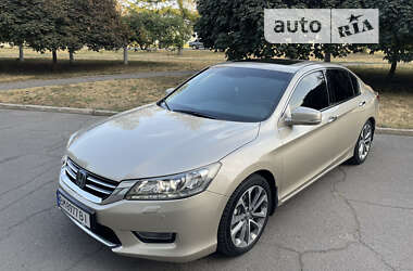 Седан Honda Accord 2013 в Полтаве