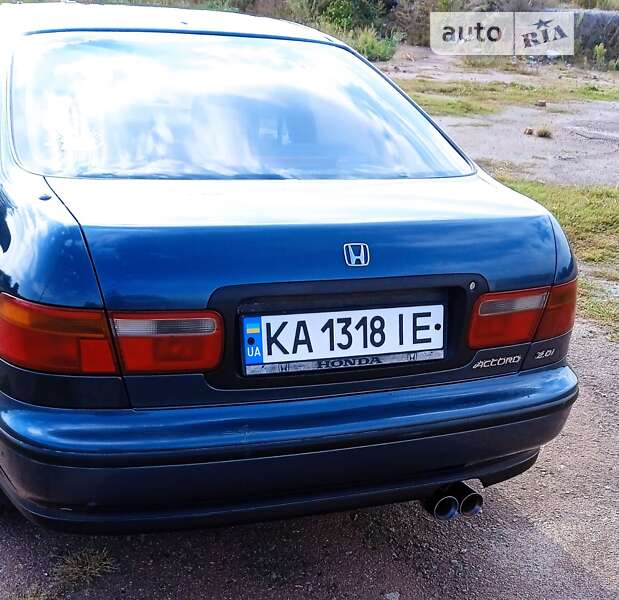 Седан Honda Accord 1993 в Мені