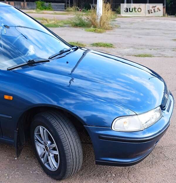 Седан Honda Accord 1993 в Мені