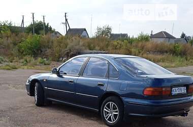 Седан Honda Accord 1993 в 