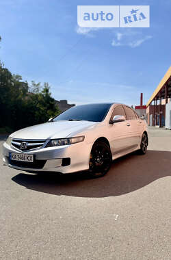 Седан Honda Accord 2006 в Киеве