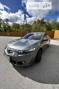 Седан Honda Accord 2010 в Чернігові