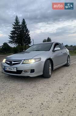 Седан Honda Accord 2005 в Новояворовске