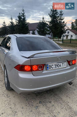 Седан Honda Accord 2005 в Новояворовске