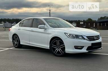 Седан Honda Accord 2013 в Киеве