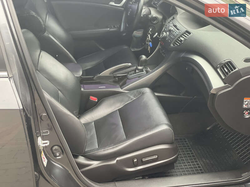 Седан Honda Accord 2011 в Києві