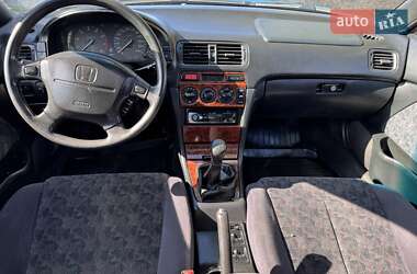 Седан Honda Accord 1998 в 