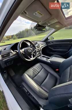 Седан Honda Accord 2021 в Киеве