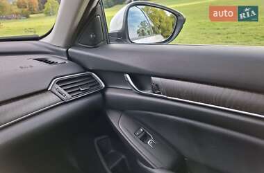Седан Honda Accord 2021 в Киеве