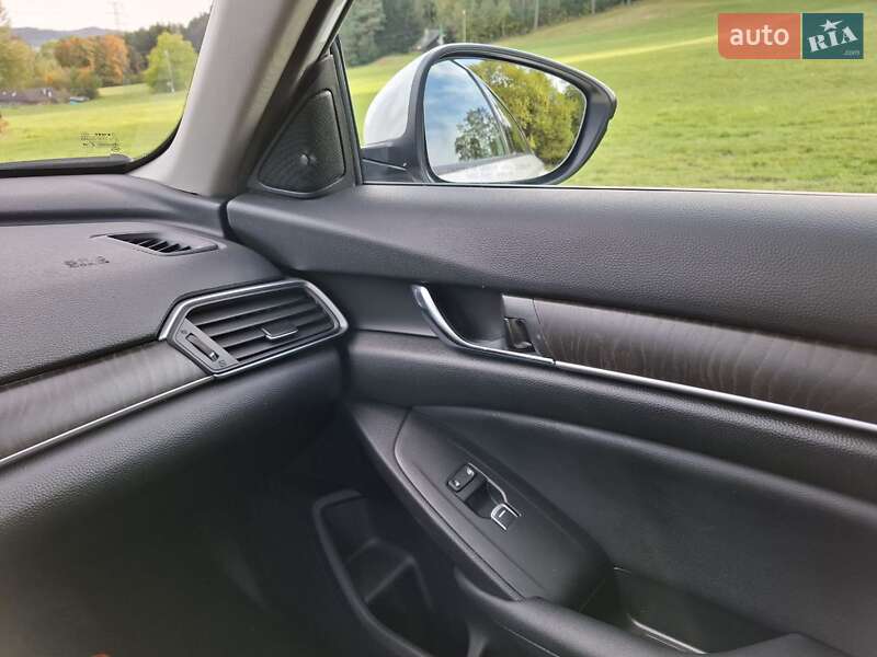 Седан Honda Accord 2021 в Киеве