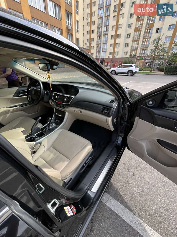 Седан Honda Accord 2013 в Вишневом