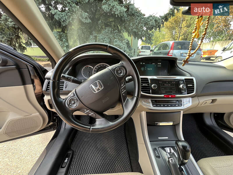 Седан Honda Accord 2013 в Вишневом