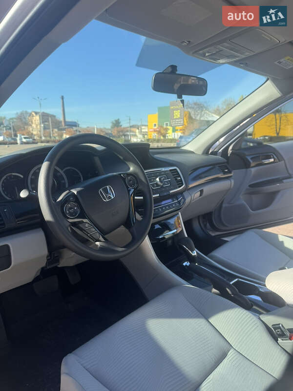 Седан Honda Accord 2017 в Житомире