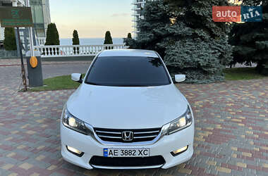 Седан Honda Accord 2015 в Одессе